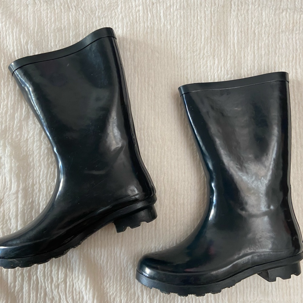 Harper Canyon | navy blue rubber boots | 2M